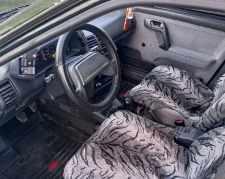 Зеленый ВАЗ 2110, объемом двигателя 1 л и пробегом 300 тыс. км за 1400 $, фото 1 на Automoto.ua