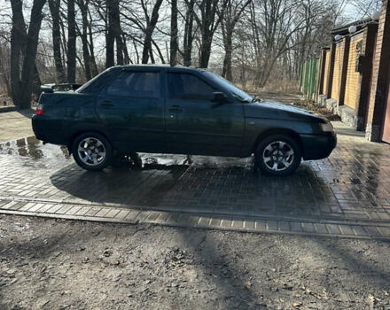 Зеленый ВАЗ 2110, объемом двигателя 1.5 л и пробегом 310 тыс. км за 1700 $, фото 1 на Automoto.ua