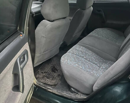 Зелений ВАЗ 2110, об'ємом двигуна 1.5 л та пробігом 250 тис. км за 1600 $, фото 5 на Automoto.ua