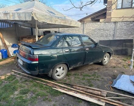 Зеленый ВАЗ 2110, объемом двигателя 1 л и пробегом 180 тыс. км за 900 $, фото 3 на Automoto.ua
