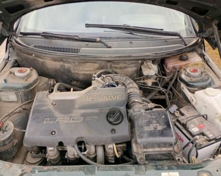 Зеленый ВАЗ 2110, объемом двигателя 1.5 л и пробегом 434 тыс. км за 520 $, фото 3 на Automoto.ua