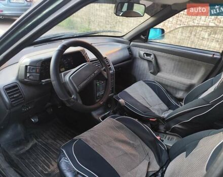 Зеленый ВАЗ 2110, объемом двигателя 1.5 л и пробегом 250 тыс. км за 999 $, фото 6 на Automoto.ua