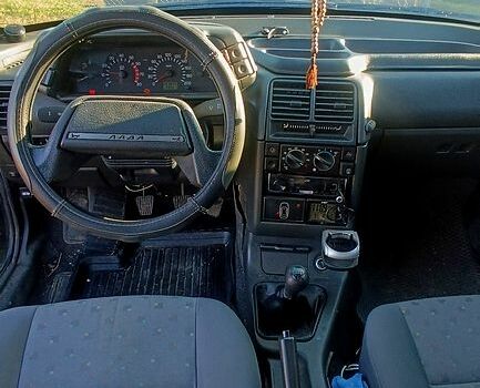 Зеленый ВАЗ 2110, объемом двигателя 1.5 л и пробегом 205 тыс. км за 2300 $, фото 9 на Automoto.ua