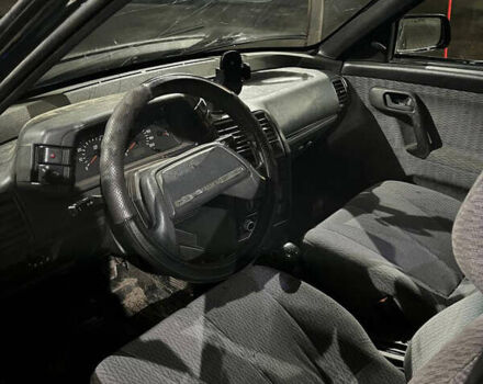 Зеленый ВАЗ 2110, объемом двигателя 1.5 л и пробегом 320 тыс. км за 900 $, фото 4 на Automoto.ua