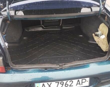 Зеленый ВАЗ 2110, объемом двигателя 1.5 л и пробегом 360 тыс. км за 2000 $, фото 5 на Automoto.ua