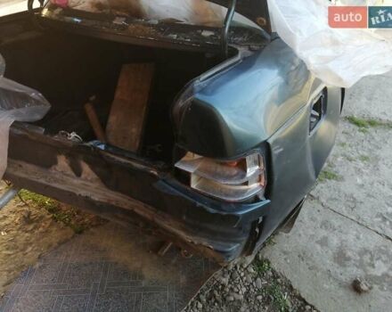 Зеленый ВАЗ 2110, объемом двигателя 1.5 л и пробегом 127 тыс. км за 800 $, фото 1 на Automoto.ua