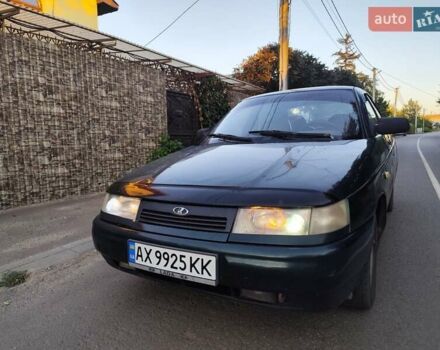 Зеленый ВАЗ 2110, объемом двигателя 1.5 л и пробегом 250 тыс. км за 999 $, фото 2 на Automoto.ua