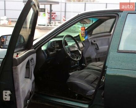 Зеленый ВАЗ 2110, объемом двигателя 1.5 л и пробегом 190 тыс. км за 1250 $, фото 17 на Automoto.ua