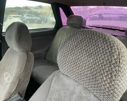 Зеленый ВАЗ 2110, объемом двигателя 1.5 л и пробегом 550 тыс. км за 1200 $, фото 6 на Automoto.ua