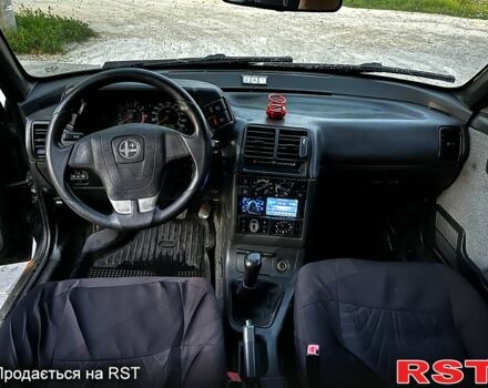 Зеленый ВАЗ 2110, объемом двигателя 1.5 л и пробегом 305 тыс. км за 1650 $, фото 8 на Automoto.ua