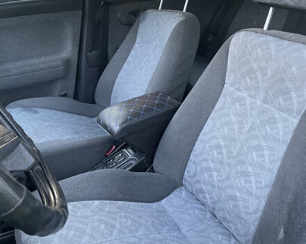 Зеленый ВАЗ 2110, объемом двигателя 1.5 л и пробегом 210 тыс. км за 1000 $, фото 12 на Automoto.ua