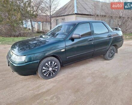 ВАЗ 2110 2004 у Миколаєві на Automoto.ua Зелений ВАЗ 2110, об'ємом двигуна 1.5 л та пробігом 220 тис. км за 1900 $, фото 3 на Automoto.ua