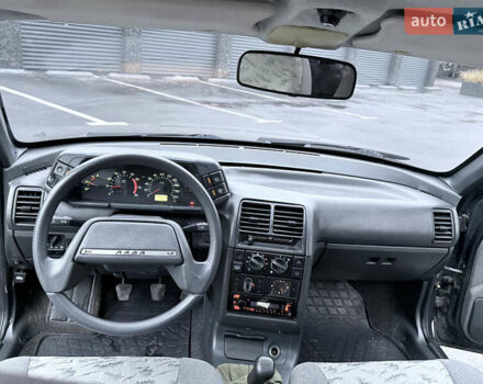 Зеленый ВАЗ 2110, объемом двигателя 1.6 л и пробегом 180 тыс. км за 2600 $, фото 6 на Automoto.ua