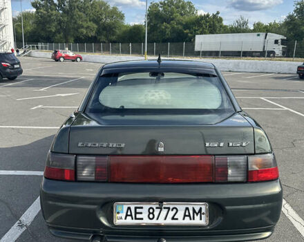 Зеленый ВАЗ 2110, объемом двигателя 1.6 л и пробегом 280 тыс. км за 2600 $, фото 2 на Automoto.ua