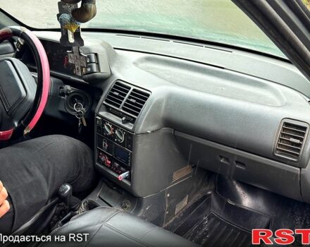 Зелений ВАЗ 2110, об'ємом двигуна 1.6 л та пробігом 160 тис. км за 1900 $, фото 10 на Automoto.ua