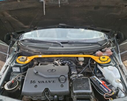 Зеленый ВАЗ 2110, объемом двигателя 1.6 л и пробегом 1 тыс. км за 2000 $, фото 5 на Automoto.ua