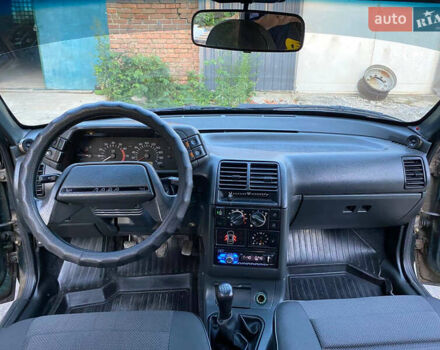 Зелений ВАЗ 2110, об'ємом двигуна 1.6 л та пробігом 180 тис. км за 2600 $, фото 23 на Automoto.ua