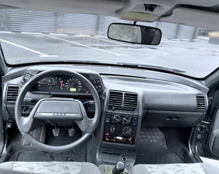 Зелений ВАЗ 2110, об'ємом двигуна 1.6 л та пробігом 180 тис. км за 2600 $, фото 8 на Automoto.ua