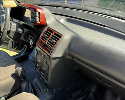 Зеленый ВАЗ 2110, объемом двигателя 1.6 л и пробегом 125 тыс. км за 2000 $, фото 5 на Automoto.ua