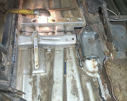 Зелений ВАЗ 2110, об'ємом двигуна 1.6 л та пробігом 210 тис. км за 1550 $, фото 5 на Automoto.ua