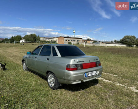 Зеленый ВАЗ 2110, объемом двигателя 1.6 л и пробегом 251 тыс. км за 1800 $, фото 2 на Automoto.ua