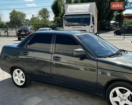 Зеленый ВАЗ 2110, объемом двигателя 1.5 л и пробегом 307 тыс. км за 3000 $, фото 2 на Automoto.ua