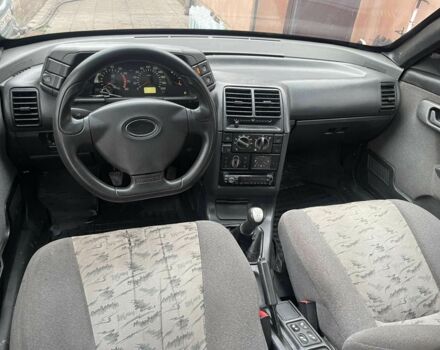 Зеленый ВАЗ 2110, объемом двигателя 1.6 л и пробегом 232 тыс. км за 1800 $, фото 5 на Automoto.ua