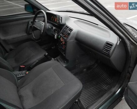 Зеленый ВАЗ 2110, объемом двигателя 1.6 л и пробегом 190 тыс. км за 1800 $, фото 16 на Automoto.ua