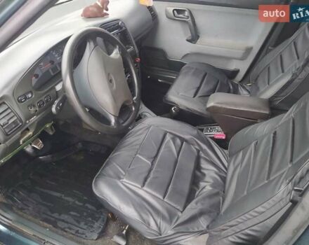 Зелений ВАЗ 2110, об'ємом двигуна 1.6 л та пробігом 200 тис. км за 1300 $, фото 4 на Automoto.ua