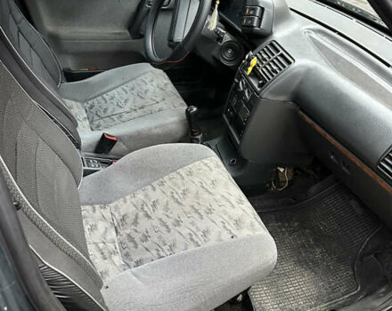 Зеленый ВАЗ 2110, объемом двигателя 1.6 л и пробегом 365 тыс. км за 1500 $, фото 5 на Automoto.ua