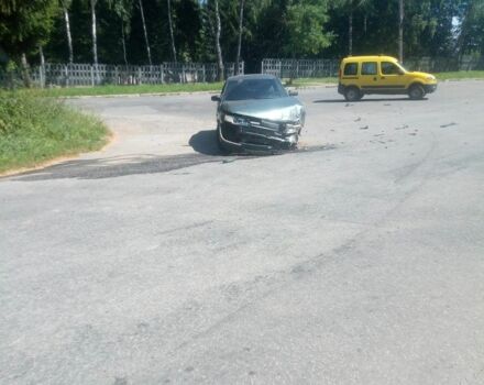 Зеленый ВАЗ 2110, объемом двигателя 0 л и пробегом 150 тыс. км за 500 $, фото 1 на Automoto.ua