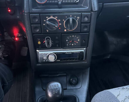 Зелений ВАЗ 2110, об'ємом двигуна 1.6 л та пробігом 87 тис. км за 2999 $, фото 36 на Automoto.ua