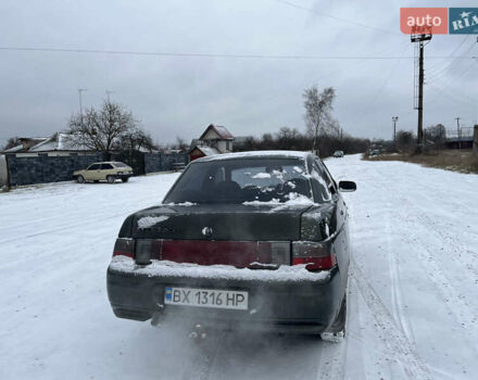 Зеленый ВАЗ 2110, объемом двигателя 1.6 л и пробегом 304 тыс. км за 1900 $, фото 2 на Automoto.ua