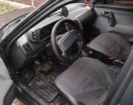 Зеленый ВАЗ 2110, объемом двигателя 1.6 л и пробегом 304 тыс. км за 1400 $, фото 5 на Automoto.ua