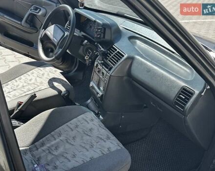 Зеленый ВАЗ 2110, объемом двигателя 1.5 л и пробегом 307 тыс. км за 3000 $, фото 10 на Automoto.ua