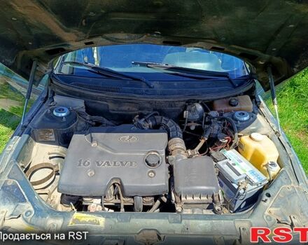 Зелений ВАЗ 2110, об'ємом двигуна 1.6 л та пробігом 0 тис. км за 1800 $, фото 1 на Automoto.ua