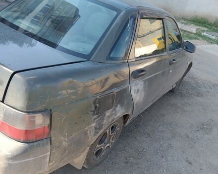 Зеленый ВАЗ 2110, объемом двигателя 1.6 л и пробегом 300 тыс. км за 600 $, фото 3 на Automoto.ua