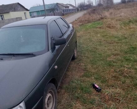 Зеленый ВАЗ 2110, объемом двигателя 10 л и пробегом 2 тыс. км за 1185 $, фото 2 на Automoto.ua