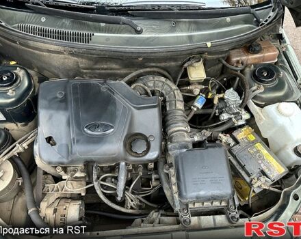 Зеленый ВАЗ 2110, объемом двигателя 1.6 л и пробегом 365 тыс. км за 1200 $, фото 10 на Automoto.ua