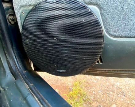 Зеленый ВАЗ 2110, объемом двигателя 1.6 л и пробегом 360 тыс. км за 2200 $, фото 4 на Automoto.ua