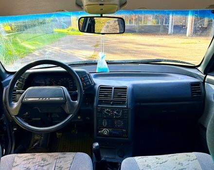 Зеленый ВАЗ 2110, объемом двигателя 1.6 л и пробегом 155 тыс. км за 1850 $, фото 3 на Automoto.ua