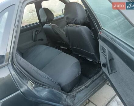 Зелений ВАЗ 2110, об'ємом двигуна 1.6 л та пробігом 200 тис. км за 1750 $, фото 6 на Automoto.ua