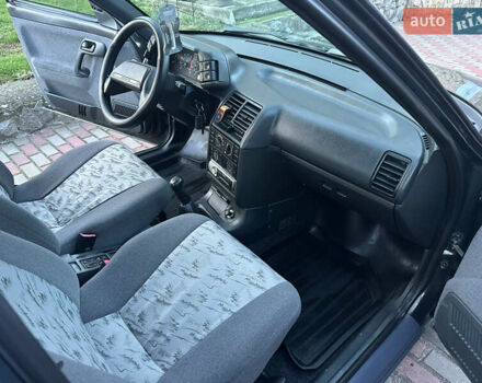 Зелений ВАЗ 2110, об'ємом двигуна 1.6 л та пробігом 87 тис. км за 2999 $, фото 25 на Automoto.ua