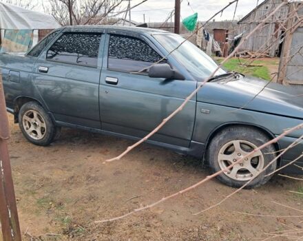 Зеленый ВАЗ 2110, объемом двигателя 1.6 л и пробегом 300 тыс. км за 3200 $, фото 3 на Automoto.ua