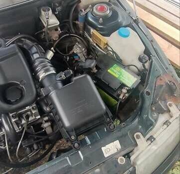 Зелений ВАЗ 2110, об'ємом двигуна 6 л та пробігом 338 тис. км за 2000 $, фото 3 на Automoto.ua
