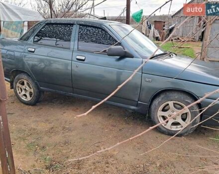 Зеленый ВАЗ 2110, объемом двигателя 1.6 л и пробегом 300 тыс. км за 3200 $, фото 2 на Automoto.ua