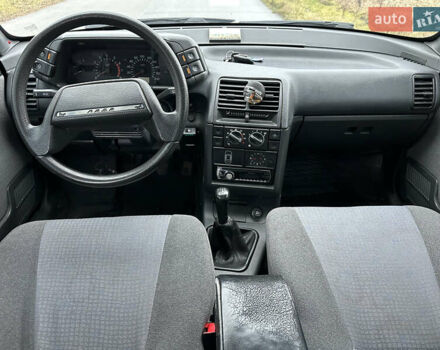 Зеленый ВАЗ 2110, объемом двигателя 1.6 л и пробегом 180 тыс. км за 2650 $, фото 19 на Automoto.ua