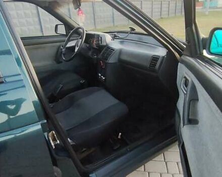 Зеленый ВАЗ 2110, объемом двигателя 1.6 л и пробегом 190 тыс. км за 1800 $, фото 6 на Automoto.ua