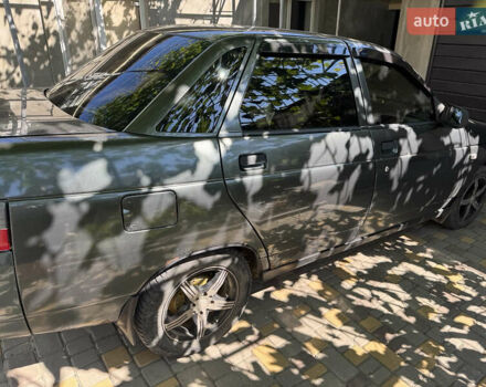 Зелений ВАЗ 2110, об'ємом двигуна 1.6 л та пробігом 250 тис. км за 2000 $, фото 1 на Automoto.ua
