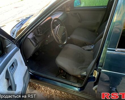 Зеленый ВАЗ 2110, объемом двигателя 1.6 л и пробегом 162 тыс. км за 2150 $, фото 2 на Automoto.ua